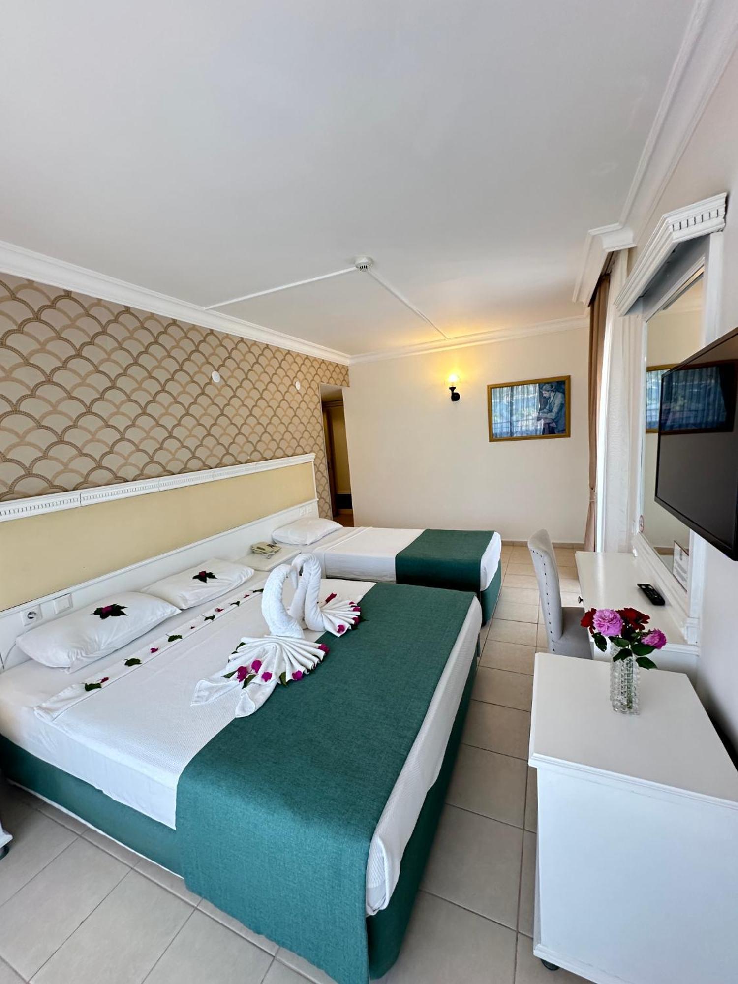 Hotel Chateau De Ville Marmaris Exterior foto